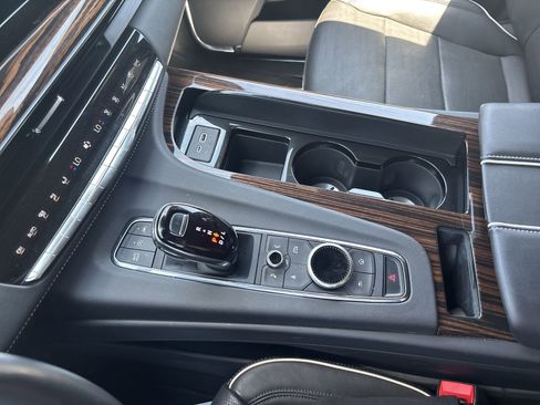 Used 2023 Cadillac Escalade ESV Premium Luxury RWD image 23