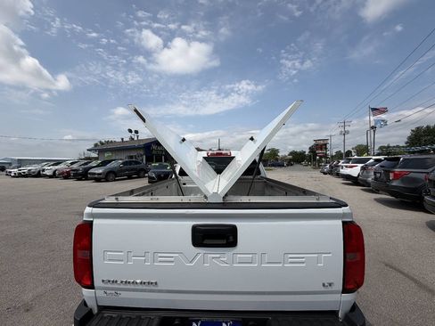 Used 2022 Chevrolet Colorado LT w/ Fleet Safety Package RWD image 9