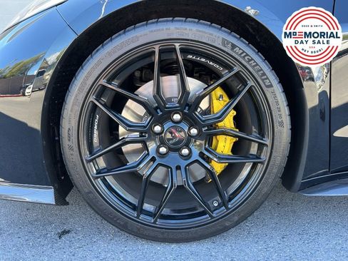 Used 2025 Chevrolet Corvette Z06 w/ Stealth Interior Trim Package RWD image 27