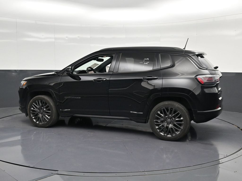 Used 2024 Jeep Compass Limited w/ High Altitude Package AWD/4WD image 8