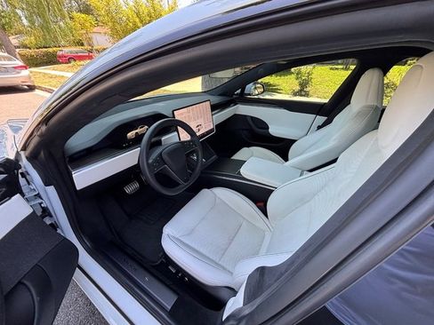 Used 2022 Tesla Model S Plaid AWD/4WD image 30