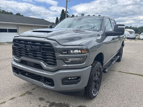 New 2026 RAM 2500 Tradesman AWD/4WD image 9