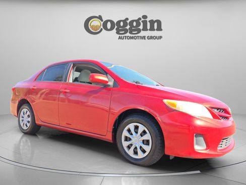 Used 2011 Toyota Corolla LE image 8