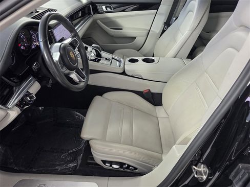 Used 2019 Porsche Panamera 4 image 9