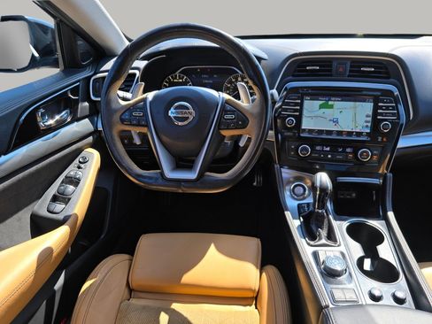 Used 2016 Nissan Maxima SR FWD image 3