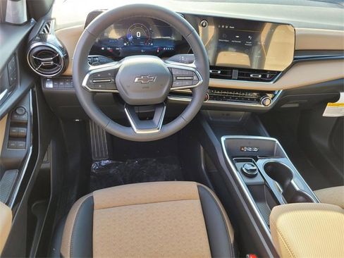 New 2026 Chevrolet Equinox ACTIV w/ Convenience Package III image 8