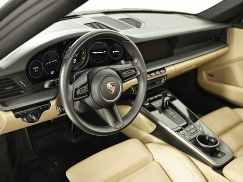 Certified 2020 Porsche 911 Carrera S image 4