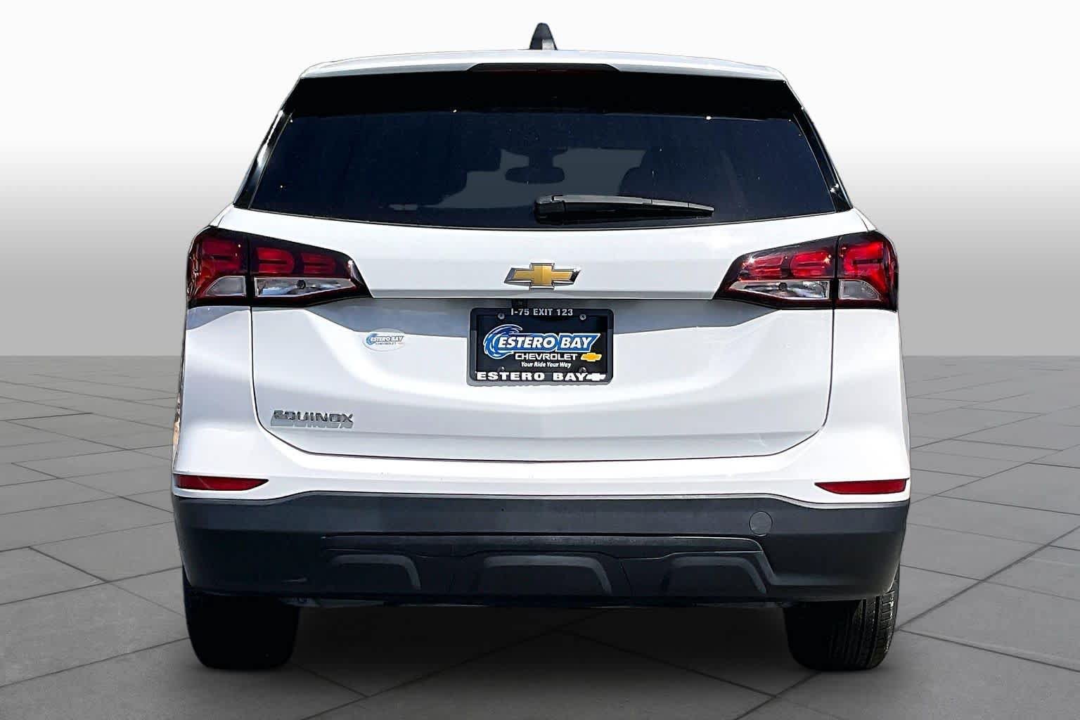 Used 2022 Chevrolet Equinox LS w/ LS Convenience Package FWD image 5
