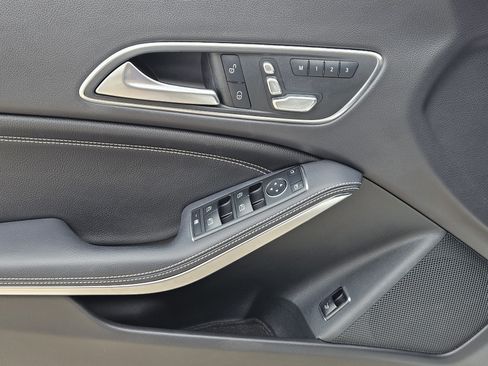 Used 2019 Mercedes-Benz CLA 250 image 23