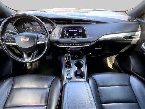 Used 2022 Cadillac XT4 Premium Luxury w/ Safety Alert Package AWD/4WD image 9