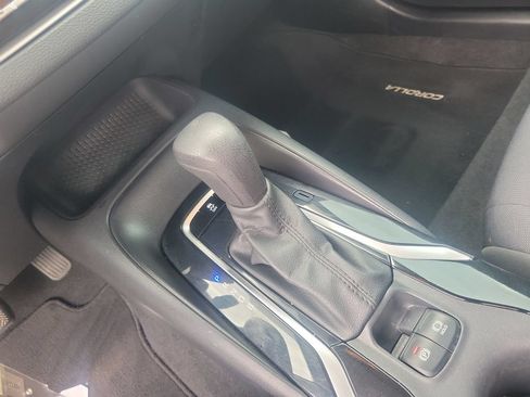 Used 2022 Toyota Corolla LE FWD image 21