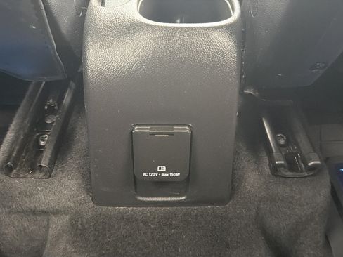 Used 2020 Chevrolet Trax LT w/ LT Convenience Package AWD/4WD image 16