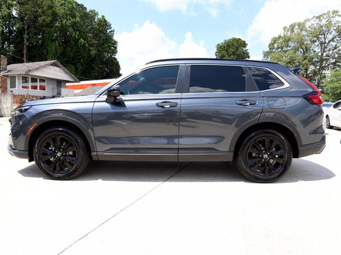 Used 2024 Honda CR-V Sport Touring image 3