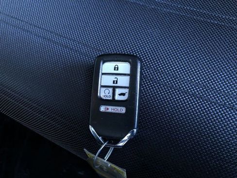 Used 2019 Honda CR-V EX image 31