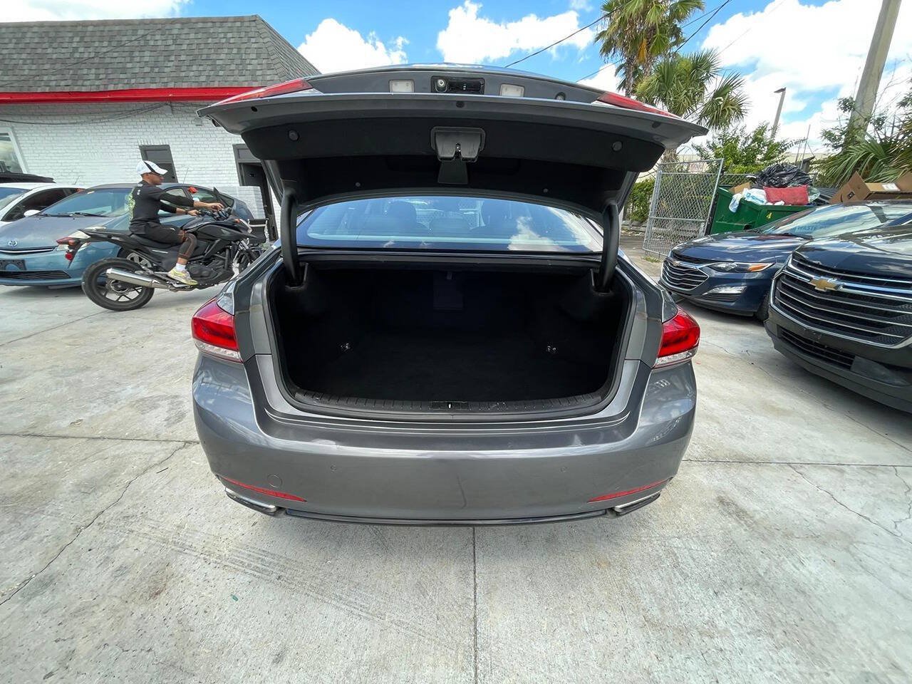 Used 2015 Hyundai Genesis 3.8 w/ Option Group 03 AWD/4WD image 13