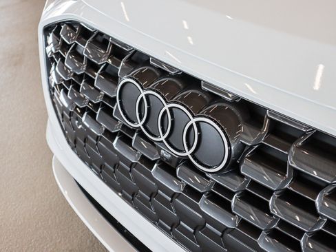 Certified 2025 Audi Q5 Premium Plus w/ Premium Plus AWD/4WD image 30