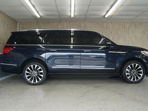 Used 2021 Lincoln Navigator L Reserve w/ Luxury Package AWD/4WD image 6