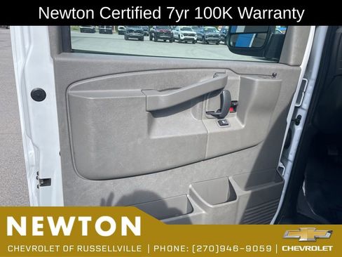 Used 2024 Chevrolet Express 2500 w/ Driver Convenience Package RWD image 8