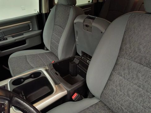 Used 2017 RAM 1500 Big Horn AWD/4WD image 29