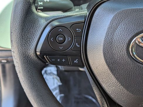 Used 2020 Toyota Corolla LE FWD image 19