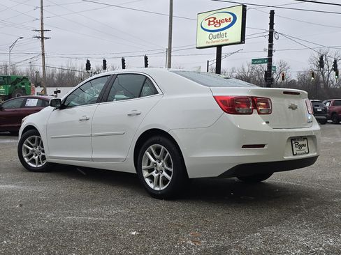 Used 2015 Chevrolet Malibu LT w/ Power Convenience Package image 5