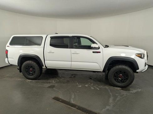 Used 2018 Toyota Tacoma TRD Pro image 8