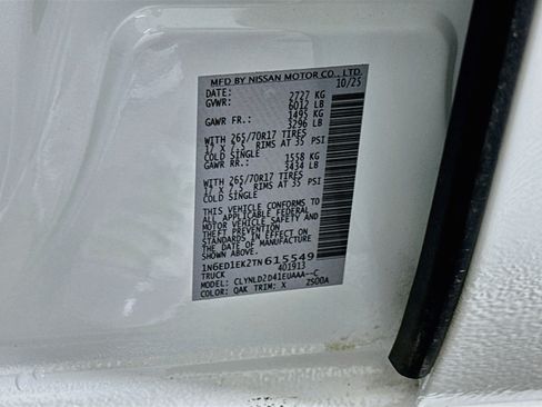 Used 2026 Nissan Frontier PRO-4X AWD/4WD image 12