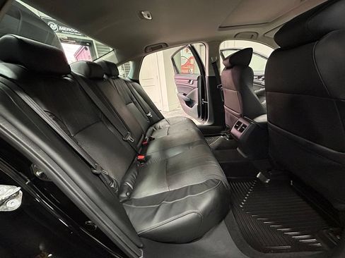 Used 2018 Honda Accord EX-L image 45