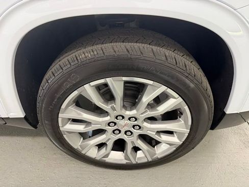 New 2026 GMC Acadia Denali image 4