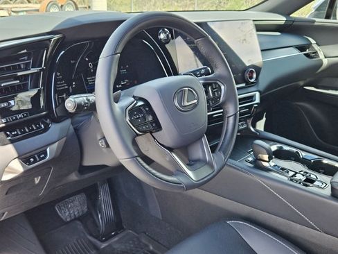 Used 2026 Lexus RX 350 Premium w/ Kick Snesor w/ Tow Package AWD/4WD image 13