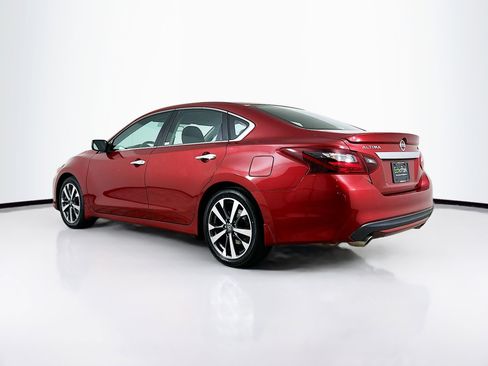 Used 2017 Nissan Altima 2.5 SR image 5
