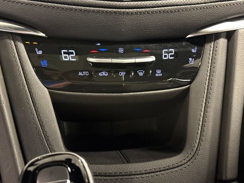 Certified 2025 Cadillac XT5 Premium Luxury image 33