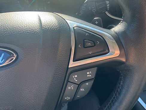 Used 2015 Ford Edge Titanium image 18