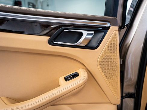 Used 2016 Porsche Macan S image 56