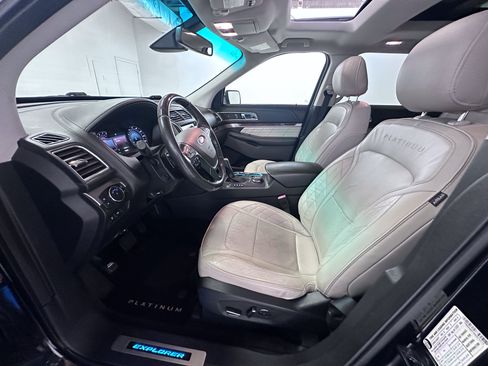 Used 2016 Ford Explorer Platinum AWD/4WD image 45