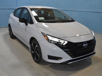New 2025 Nissan Versa SR w/ Trunk Package