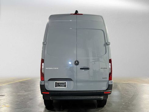 Used 2026 Mercedes-Benz Sprinter 2500 image 4