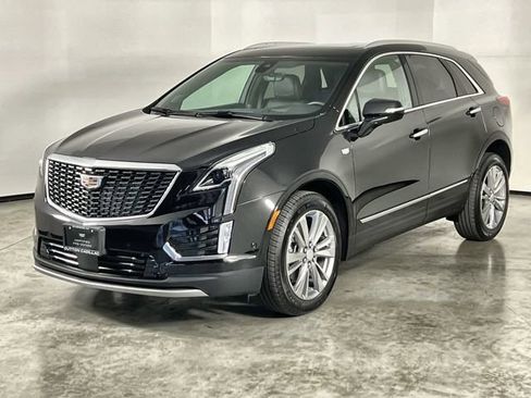 Certified 2023 Cadillac XT5 Premium Luxury w/ Platinum Package AWD/4WD image 4