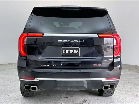 Used 2025 GMC Yukon Denali image 7