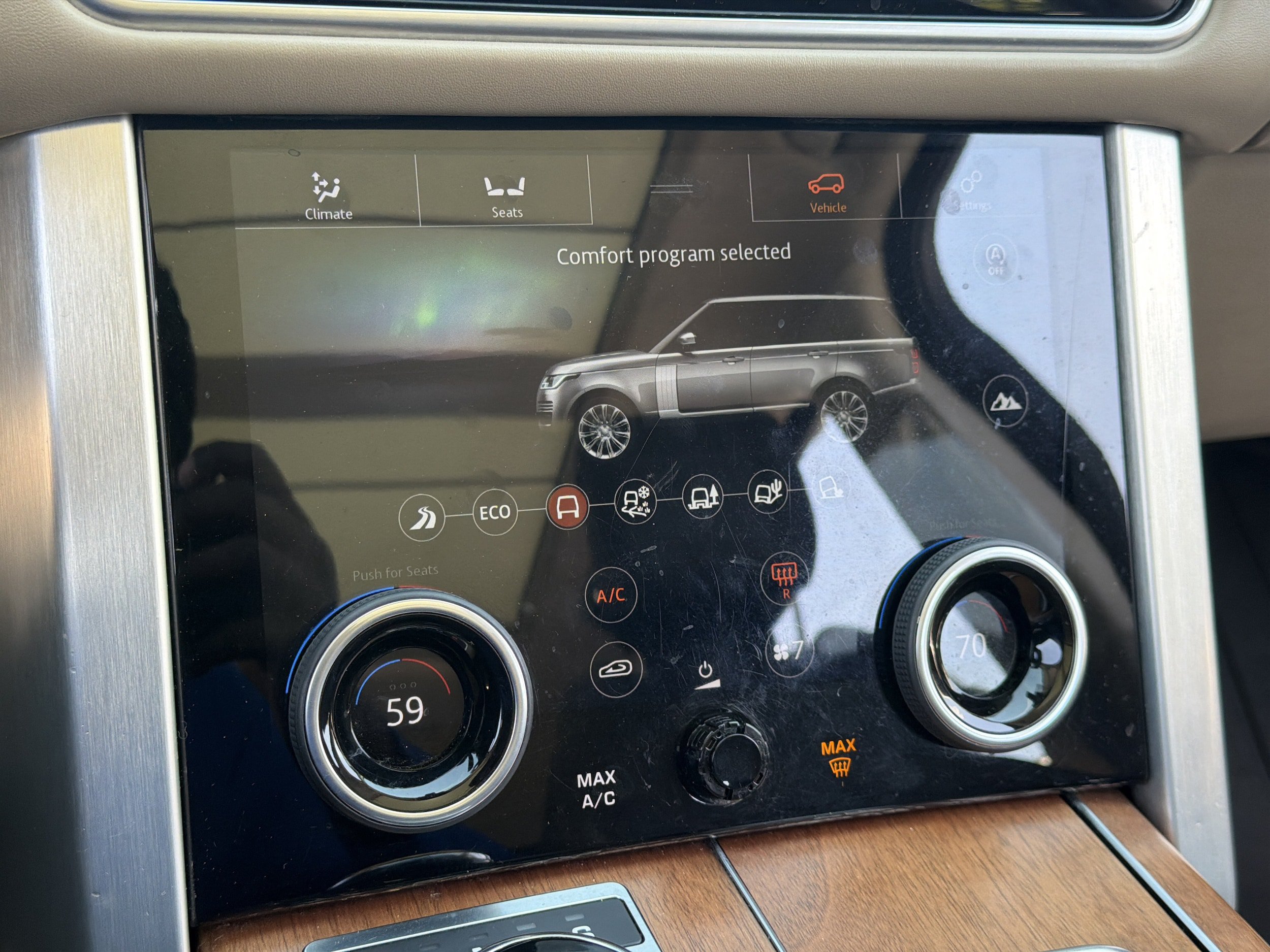 Used 2020 Land Rover Range Rover HSE AWD/4WD image 4