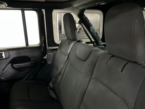 Used 2022 Jeep Wrangler Unlimited Sport AWD/4WD image 20