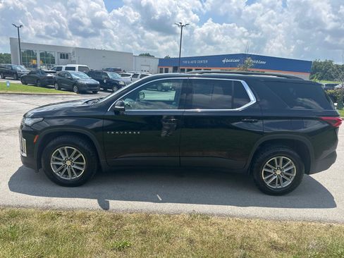 Used 2023 Chevrolet Traverse LT AWD/4WD image 7