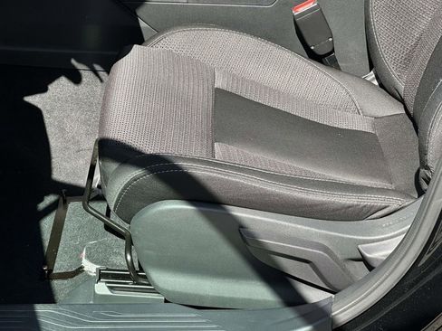Certified 2025 Subaru Outback AWD/4WD image 14