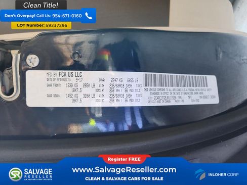 Used 2018 Chrysler Pacifica Touring Plus w/ Tire & Wheel Group FWD image 17