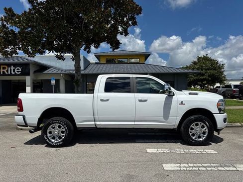 Used 2024 RAM 2500 Laramie AWD/4WD image 8