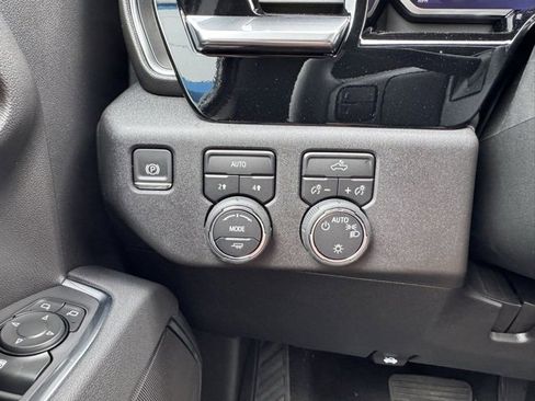 New 2026 Chevrolet Silverado 1500 LT image 30