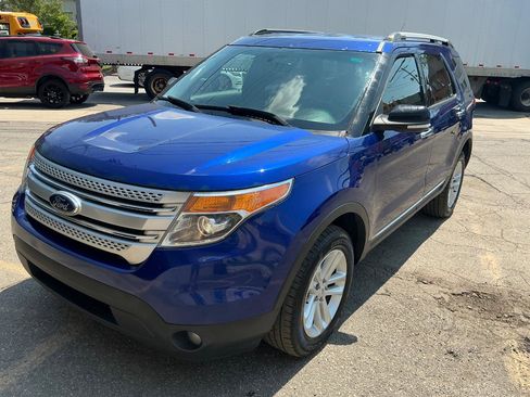 Used 2013 Ford Explorer XLT AWD/4WD image 7