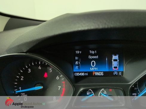 Used 2018 Ford Escape SE image 15