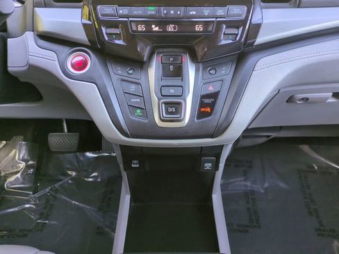 Used 2024 Honda Odyssey EX-L image 19