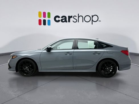 Used 2023 Honda Civic Sport image 2